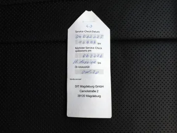 Car image 45