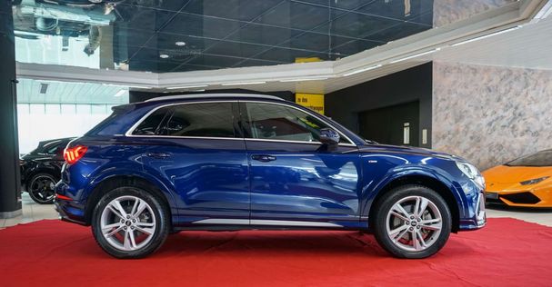 Audi Q3 2.0 TFSI quattro S tronic S-line Sportback 169 kW image number 7