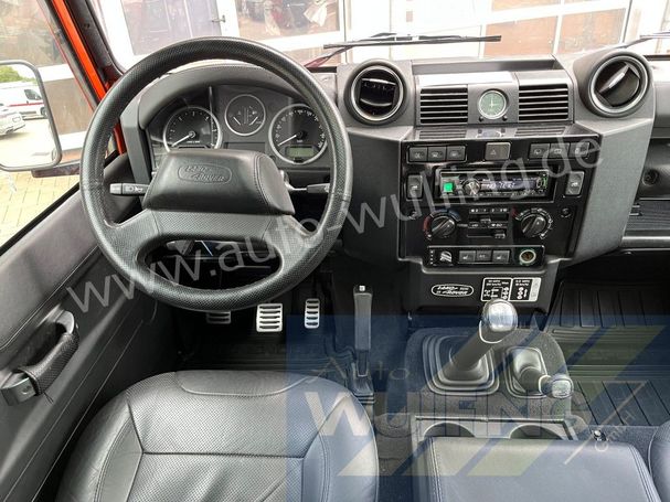 Land Rover Defender SE 110 kW image number 19