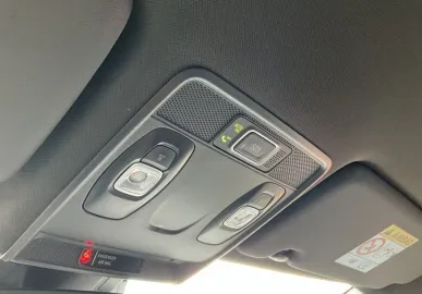 Car image 28