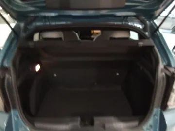 Car image 23