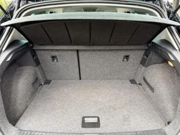 Car image 43