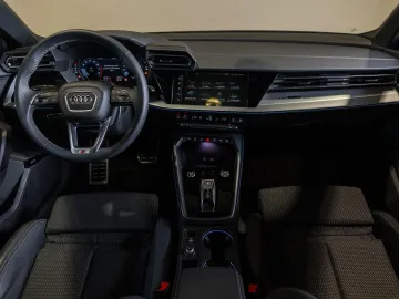 Car image 43