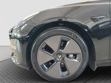 Car image 28