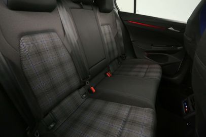 Car image 36