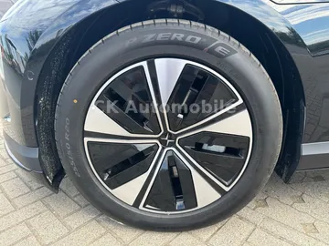Car image 39
