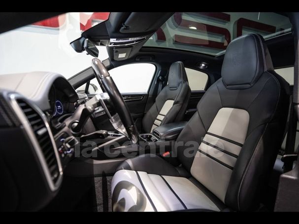 Porsche Cayenne Coupe E-Hybrid Tiptronic 340 kW image number 25