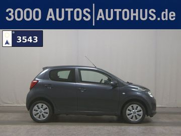 Car image 3