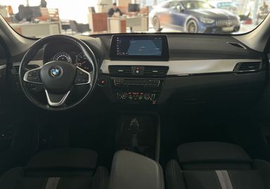 Car image 36