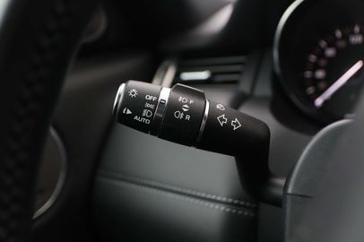 Car image 36