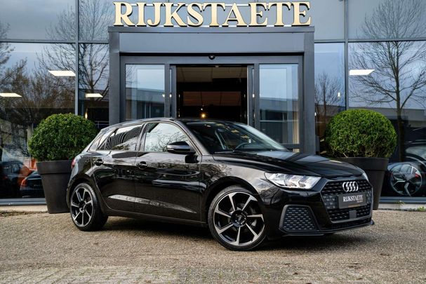 Audi A1 30 TFSI S-line Sportback 85 kW image number 3