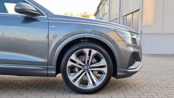 Audi Q8 250 kW image number 18