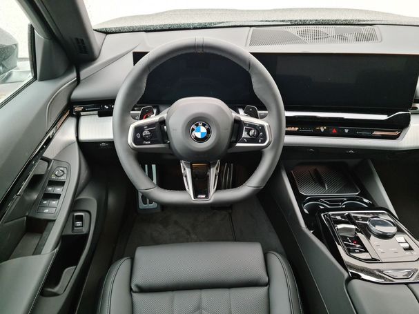 BMW 520i 140 kW image number 10