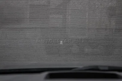 Car image 37