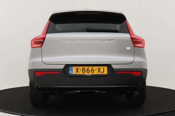 Volvo XC40 Single Motor Essential 175 kW image number 13