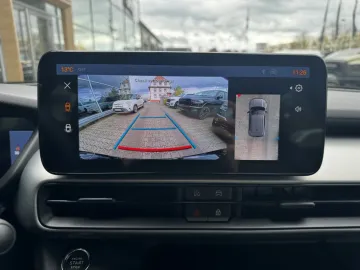 Car image 29