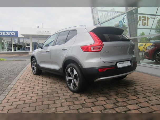 Volvo XC40 Core 120 kW image number 2