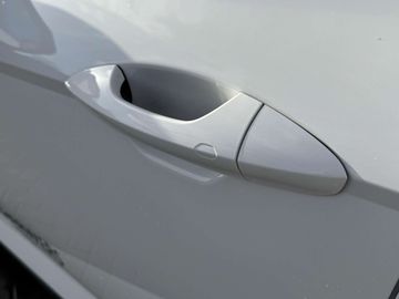 Car image 36