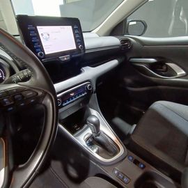 Car image 14