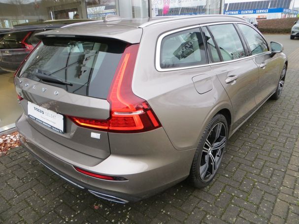 Volvo V60 T6 R AWD Recharge 251 kW image number 3