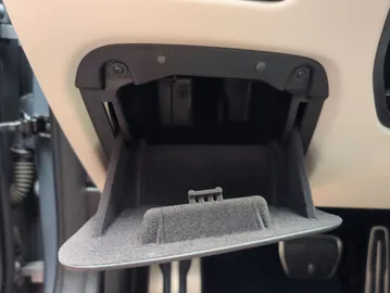 Car image 39