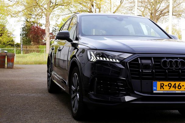 Audi Q7 55 TFSIe quattro S-Line 280 kW image number 28