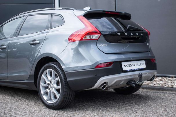 Volvo V40 Cross Country T3 112 kW image number 9