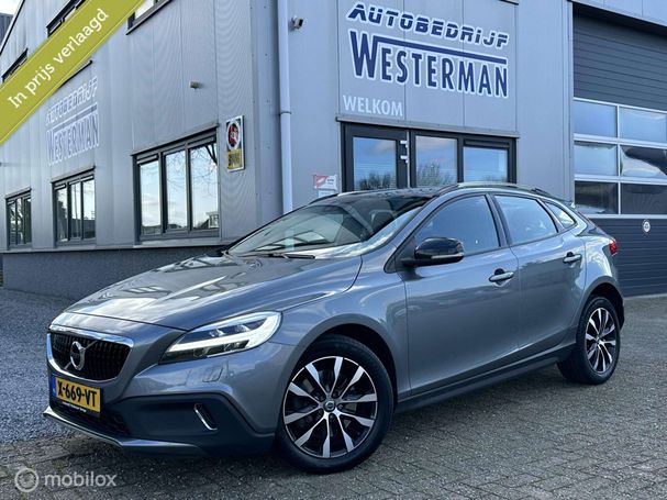 Volvo V40 Cross Country T3 112 kW image number 1