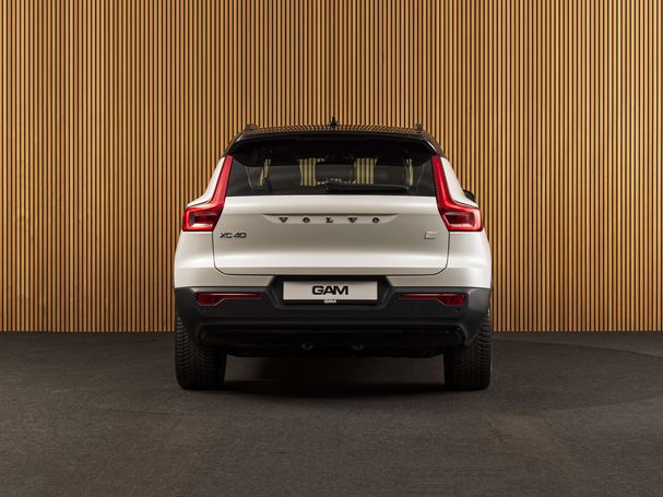 Volvo XC40 Recharge AWD 300 kW image number 3