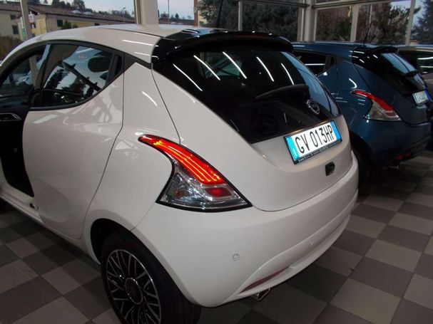 Lancia Ypsilon 51 kW image number 23