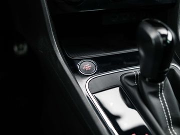 Car image 37