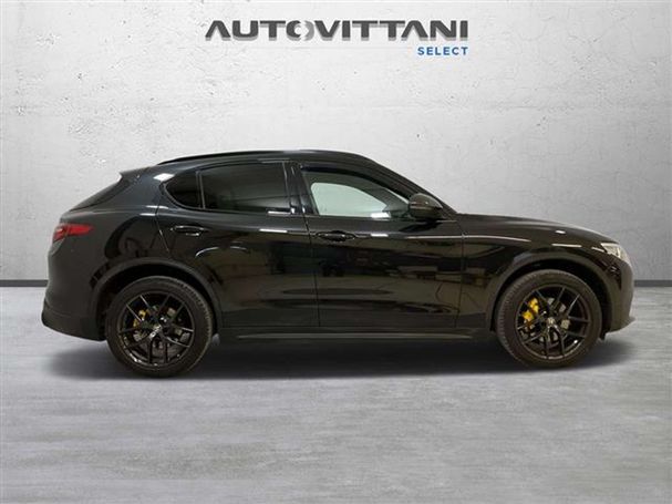 Alfa Romeo Stelvio 2.0 Turbo B-Tech 206 kW image number 3