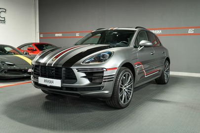 Car image 24