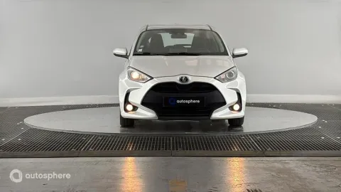 Car image 3
