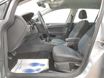 Car image 31