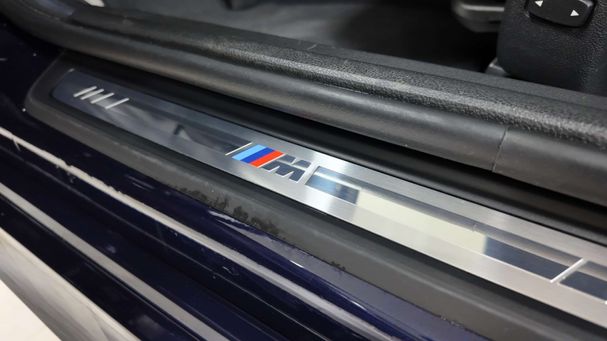 BMW 330e 215 kW image number 21