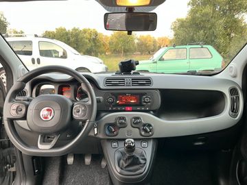 Car image 11