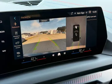 Car image 38
