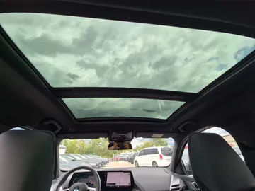 Car image 39