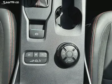 Car image 34