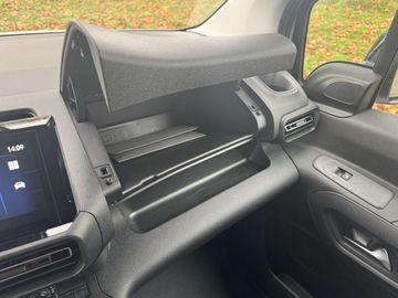 Car image 48