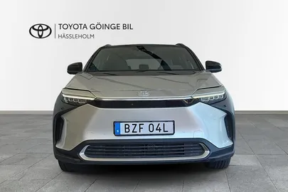 Car image 2