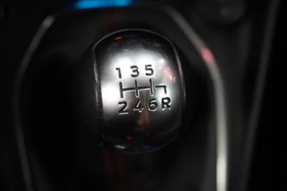 Car image 24