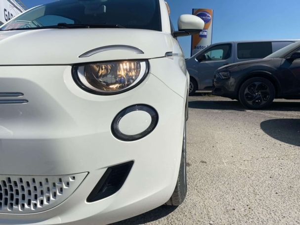 Fiat 500 e Action 70 kW image number 31