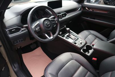 Car image 15