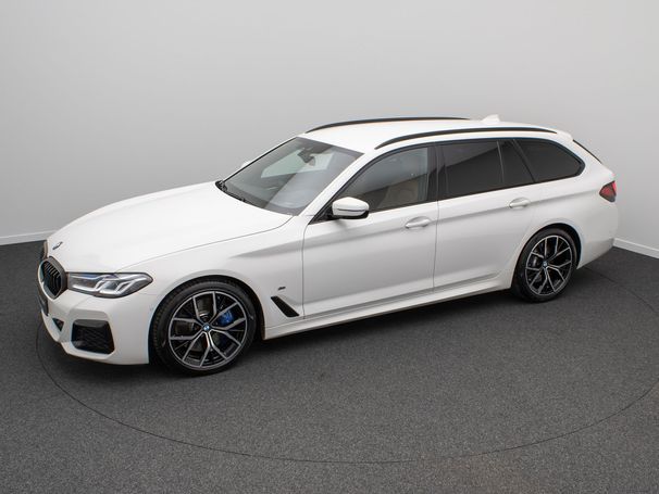 BMW 530d Touring M xDrive 210 kW image number 16