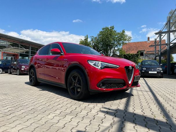 Alfa Romeo Stelvio 2.2 Q4 Super 140 kW image number 2