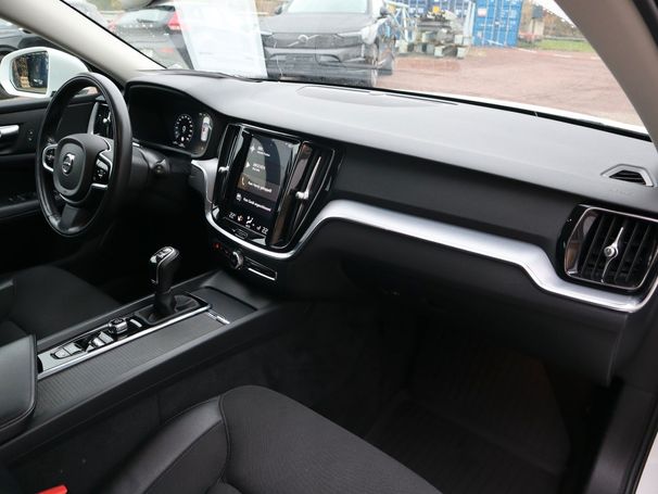 Volvo V60 Momentum D3 120 kW image number 8