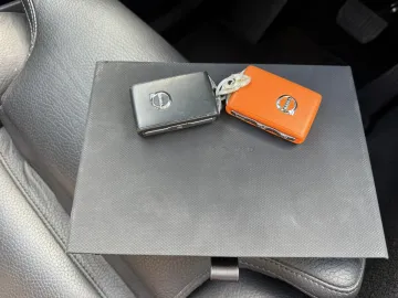Car image 33