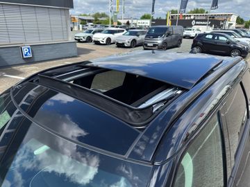 Car image 34